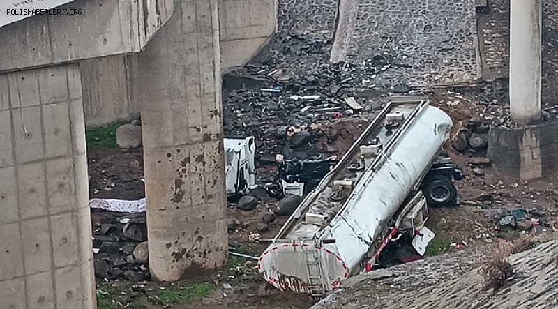 Cizre'de tanker köprüden düştü 1 ölü, 1 yaralı - Trafik - polishaberleri.org