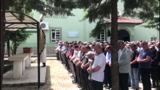 13 Yaşındaki Çocuk, Polis Babasına Ait Silahla Oynarken Kardeşini Başından Vurdu