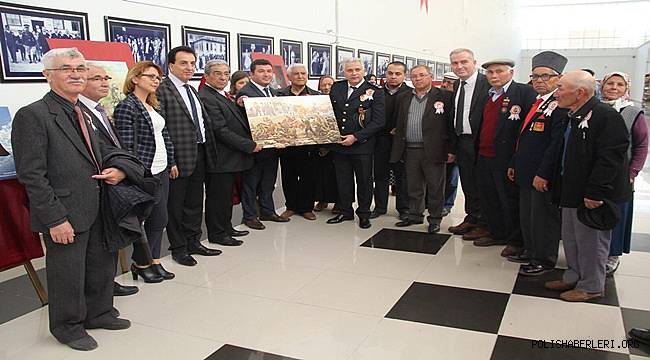 Çanakkale Geçilmez Sergisi Açıldı 