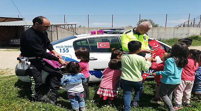 23 Nisan Ulusal Egemenlik ve Çocuk Bayramı Kapsamında Antalya Emniyeti Çocuklarla Biraraya Geldi 