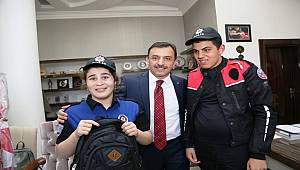 23 Nisan Ulusal Egemenlik ve Çocuk Bayramı Kapsamında Özel Sporcu Çocukların İl Emniyet Müdürümüz Sayın Mehmet Murat ULUCAN’ı Ziyaretleri 