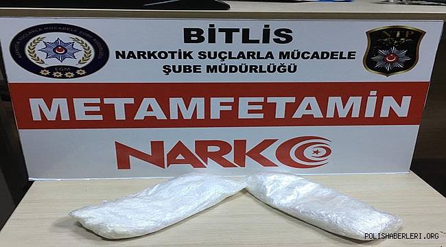 Bitlis'te 451 Gram Metamfetamin Maddesi Ele Geçirildi 