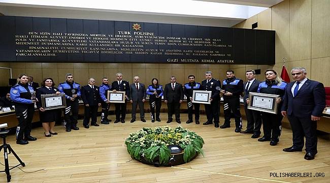 Emniyet Genel Müdürümüz Sayın Celal Uzunkaya “2018 Yılının En İyi Toplum Destekli Polislik İl Uygulamaları” Ödüllerini Verdi 