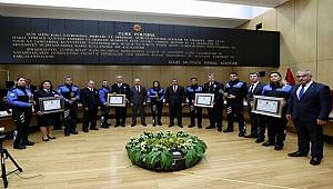 Emniyet Genel Müdürümüz Sayın Celal Uzunkaya “2018 Yılının En İyi Toplum Destekli Polislik İl Uygulamaları” Ödüllerini Verdi