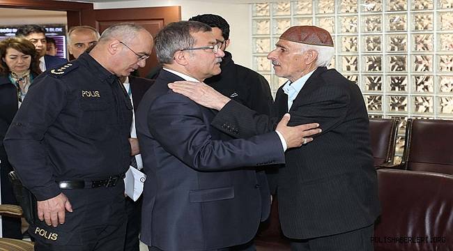 Emniyet Genel Müdürümüz Sayın Celal Uzunkaya, GATA'da tedavi gören yaralı personelimize geçmiş olsun ziyaretinde bulundu 