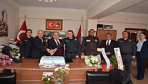 Kaymakam Polislerin Mutluluğunu Paylaştı 