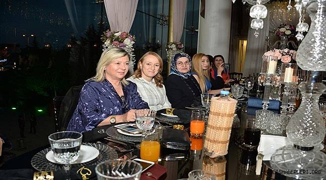 Polis Eşleri Derneği Yemek ve Kermes Programı Düzenledi 