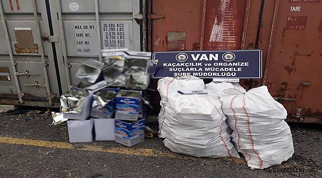 Van'da Gümrük Kaçağı Sigara Operasyonu 