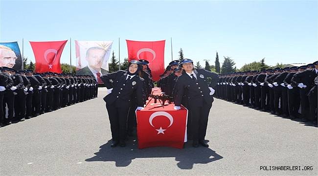 17. Dönem Polis Meslek Yüksekokulu Öğrencilerinin Mezuniyeti 