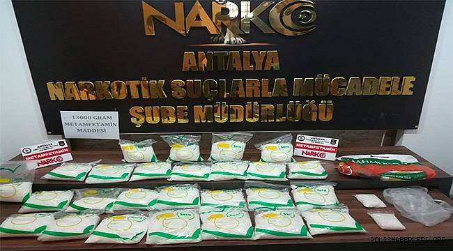 Antalya’da Yüklü Miktarda Uyuşturucu Madde Ele Geçirildi 