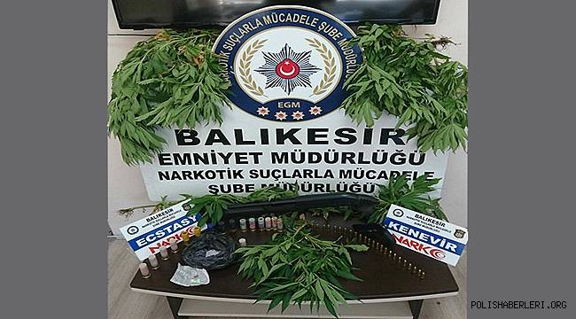 BALIKESİR POLİSİ UYUŞTURUCU İLE MÜCADELEYEHIZ KESMEDEN DEVAM EDİYOR 