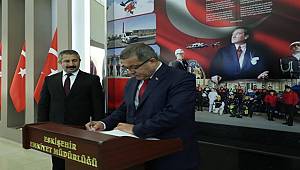 Emniyet Genel Müdürümüz Sayın Celal Uzunkaya Eskişehir Emniyet Müdürlüğüne ziyarette bulundu. 