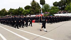 Emniyet Genel Müdürümüz Sayın Celal Uzunkaya İzmir Rüştü Ünsal Polis Meslek Yüksekokulu’nda (PMYO) Düzenlenen 17’nci Dönem Mezuniyet Törenine Katıldı