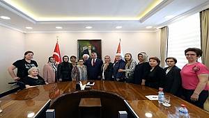 Türk Anneler Derneği Balıkesir Şube Başkanı Zekiye Seferbey Emniyet Genel Müdürümüz Sayın Celal Uzunkaya’yı Makamında Ziyaret Etti