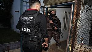 Zeytinköy Bölgesinde Uyuşturucu Madde Ticaretine Yönelik Eş Zamanlı Operasyon Düzenlendi 