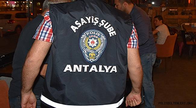 Antalya'da FETÖ/PDY Silahlı Terör Örgütüne Yönelik Operasyonda (4) Şahıs Yakalandı