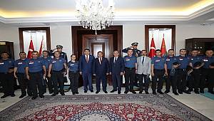 “Sırbistan Sıla Yolu Projesi” Kapsamında Hudut Kapılarında Vatandaşlarımıza Yardımcı Olacak Türk Polisleri Sırbistan’a Uğurlandı