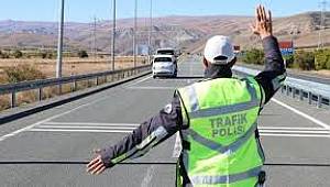 TEKİRDAĞ EMNİYETİ  BAYRAM TATİLİ SÜRESİNCE ALINACAK TRAFİK TEDBİRLERİ KONUSUNDA BİLGİLENDİRDİ