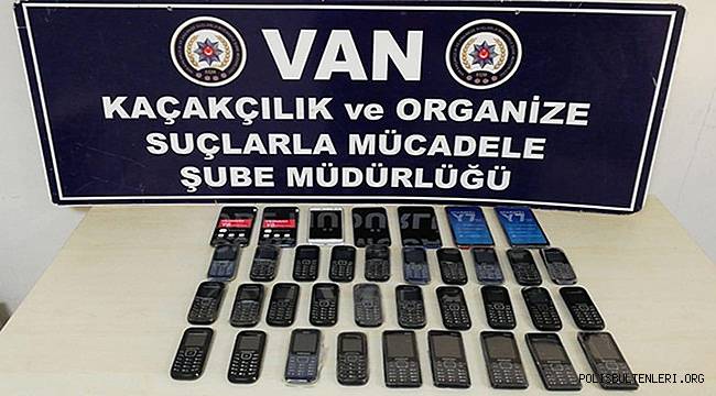 Van'da Gümrük Kaçağı Cep Telefonu Ele Geçirildi