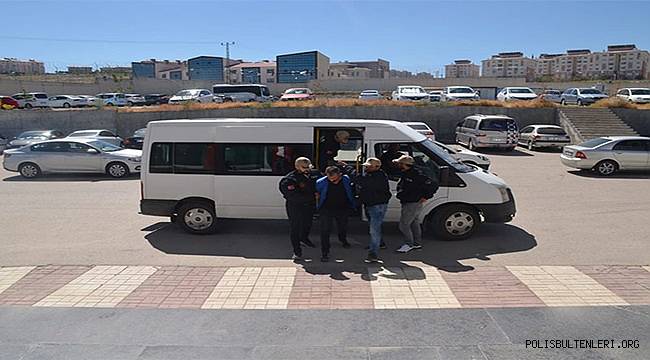 Van Emniyet Müdürlüğü Tarafından  PKK/KCK silahlı terör örgütüne Operasyon