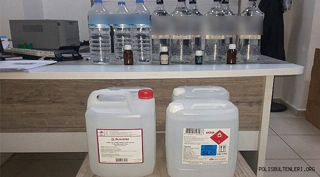 Aksu İlçesinde Ziraai İlaç Bayisinde Kaçak İçki Ele Geçirildi 
