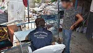 Antalya’da Günübirlik Kiralanan Evler, Araç Kiralama Firmaları ve Göçmen Kaçakçılığına Yönelik Uygulama Gerçekleştirildi