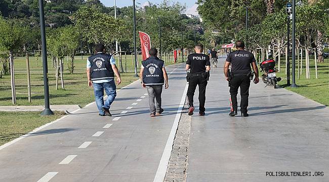 Antalya’da Parkların Huzur İçinde Kullanabilmesi için Park Uygulaması Gerçekleştirildi 