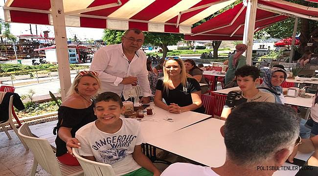 Antalya Yat Limanında Gezi İçin Bekleyen Otizmli Bireyler ve Ailelerine Kafe 155'de Kahvaltı Etkinliği Düzenlendi