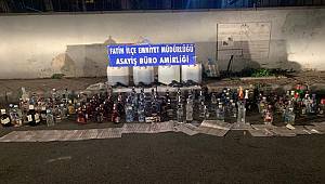 Fatih ilçesi Aksaray Mahallesinde bulunan bir otelde ruhsatsız tabanca ve çok sayıda kaçak içki Ele Geçirildi