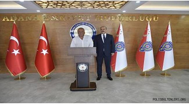 İçişleri Eski Bakanı Mehmet Ağar, Adana İl Emniyet Müdürü Zafer Aktaş'ı Makamında Ziyaret Etti. 