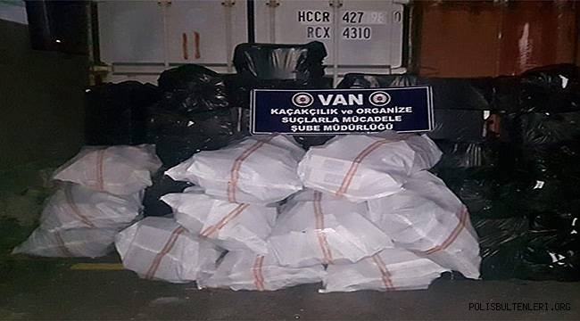 Van'da Gümrük Kaçağı Sigara Ele Geçirildi