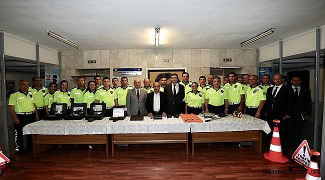 Emniyet Genel Müdürümüz Sayın Mehmet Aktaş Trafik Daire Başkanlıkları ve Trafik Araştırma Merkezi Müdürlüğünü Ziyaret Etti 