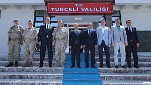 Emniyet Genel Müdürümüz Sayın Mehmet Aktaş, Tunceli Valiliğinde, Vali Sayın Tuncay Sonel'i makamında ziyaret etti.