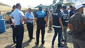 Kurban Pazar Yerlerinde Meydana Gelen Dolandırıcılık, Yankesicilik ve Sahte Para Olaylarına Karşı Vatandaşlarımız Bilgilendirildi 
