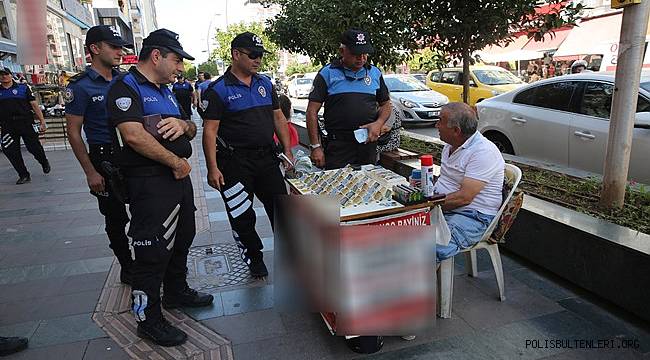 Mahalle Polisleri Huzurlu ve Güvenli Bir Kurban Bayramı Geçirmeleri İçin Vatandaşlarımızı Bilgilendirdi 
