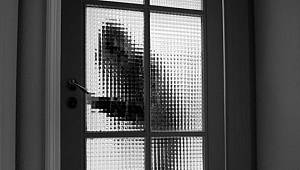 Manavgat İlçesinde İşyerinden Hırsızlık Olayına Karışan Yabancı Uyruklu 2 Şüpheli Tutuklandı 