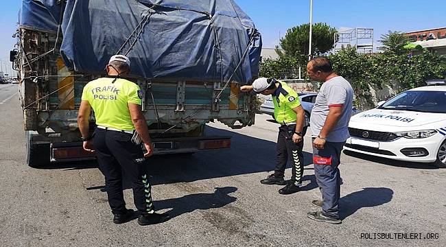 Ülke Genelinde Eş Zamanlı Olarak Yük Taşıyan Araçların Denetimi Gerçekleştirildi 