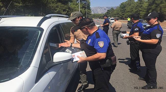 Antalya Polisi Orman Müdürlüğüyle Birlikte Çalışma Yaparak Vatandaşlarımızı Bilgilendirdi 