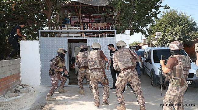 Zeytinköy Bölgesinde Uyuşturucu Madde Ticareti Yapan Şahıslara Yönelik Eş Zamanlı Operasyon Düzenlenmiştir 