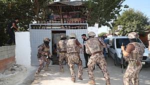 Zeytinköy Bölgesinde Uyuşturucu Madde Ticareti Yapan Şahıslara Yönelik Eş Zamanlı Operasyon Düzenlenmiştir