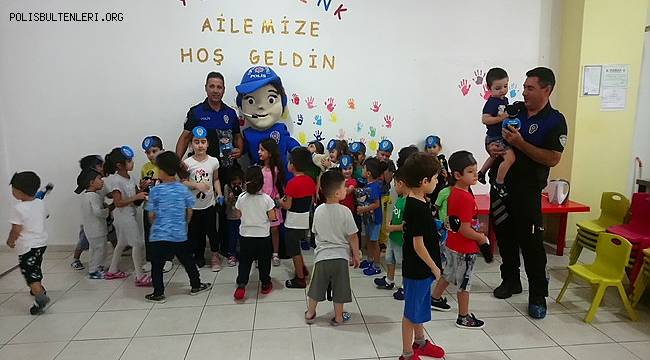Antalya Polisi Anaokulu Öğrencilerine Seminer Verdi 