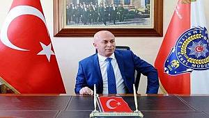 Emniyet Müdüründen Miniklere Hediye