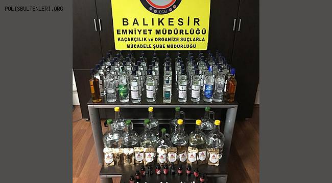 EVDE KAÇAK İÇKİ ÜRETTİ, İŞ YERİNDE SATTI 