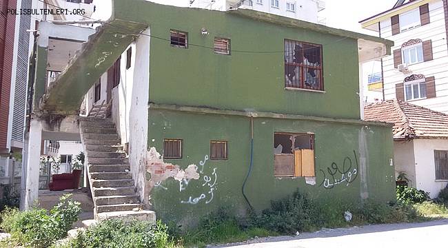 Muratpaşa İlçesinde Uyuşturucu Bağımlılarının Mekanı Haline Gelen Bina İle İlgili Çalışma Yapıldı 