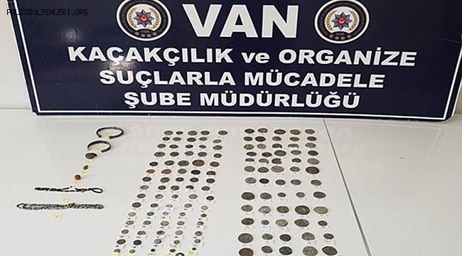 Van'da 145 Adet tarihi eser olabileceği değerlendirilen Sikke, Bilezik ve Kolye ele geçirilmiştir. 