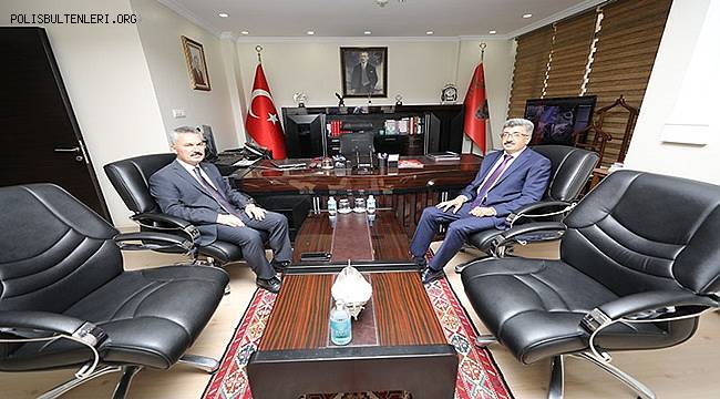Van Valimiz  Sayın  Mehmet Emin BİLMEZ, İl Emniyet Müdürümüz Sayın Ali KARABAĞ’ı Makamında Ziyaret Etmiştir 