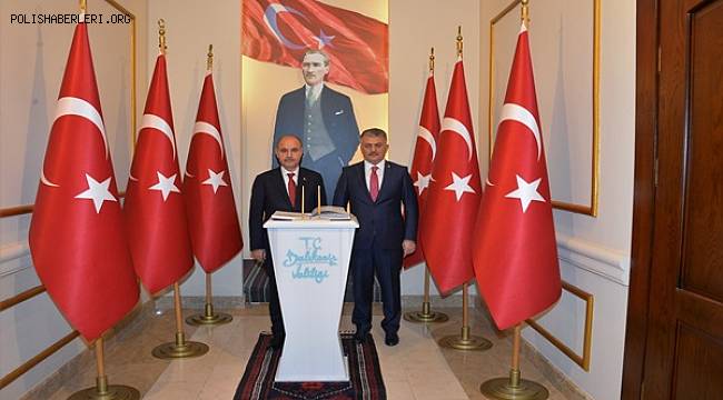 Emniyet Genel Müdürümüz Sayın Mehmet Aktaş Balıkesir Valiliğini ve Balıkesir İl Emniyet Müdürlüğünü Ziyaret Etti 