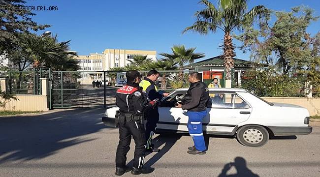Döşemealtı İlçesinde Okullar Çevresinde Çocukların Korunmasına Yönelik Denetim Uygulaması Gerçekleştirildi 