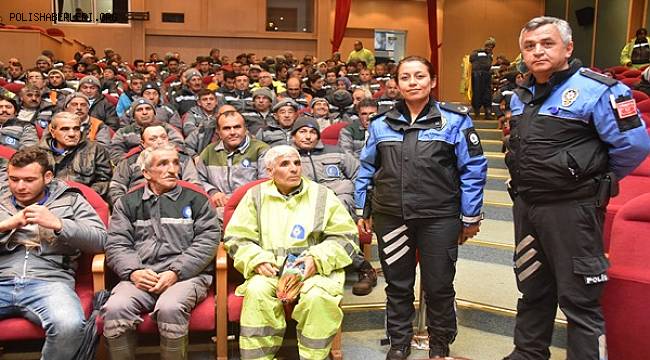 Büyükşehir Belediyesi Temizlik İşçilerine Yönelik Güvenlik Semineri Verildi 