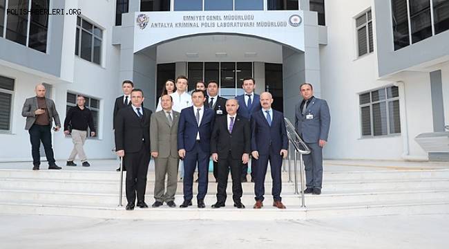 Emniyet Genel Müdürü Sayın Mehmet Aktaş Antalya Kriminal Polis Laboratuvarı Müdürlüğü’nü Ziyaret Etti 